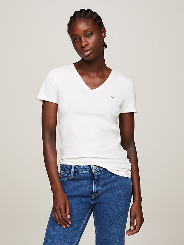 white skinny fit stretchkatoenen t-shirt met v-hals voor dames - tommy jeans