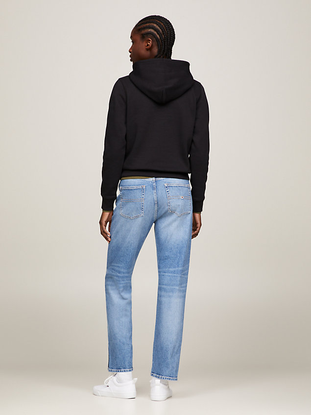 black regular fit hoodie van biologisch katoen voor dames - tommy jeans