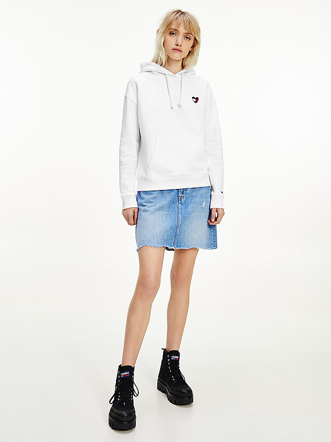 white heart flag boxy hoody for women tommy jeans