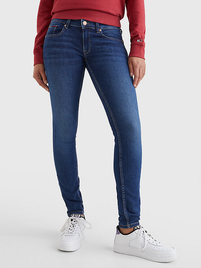 denim sophie skinny jeans mit niedrigem bund für women - tommy jeans