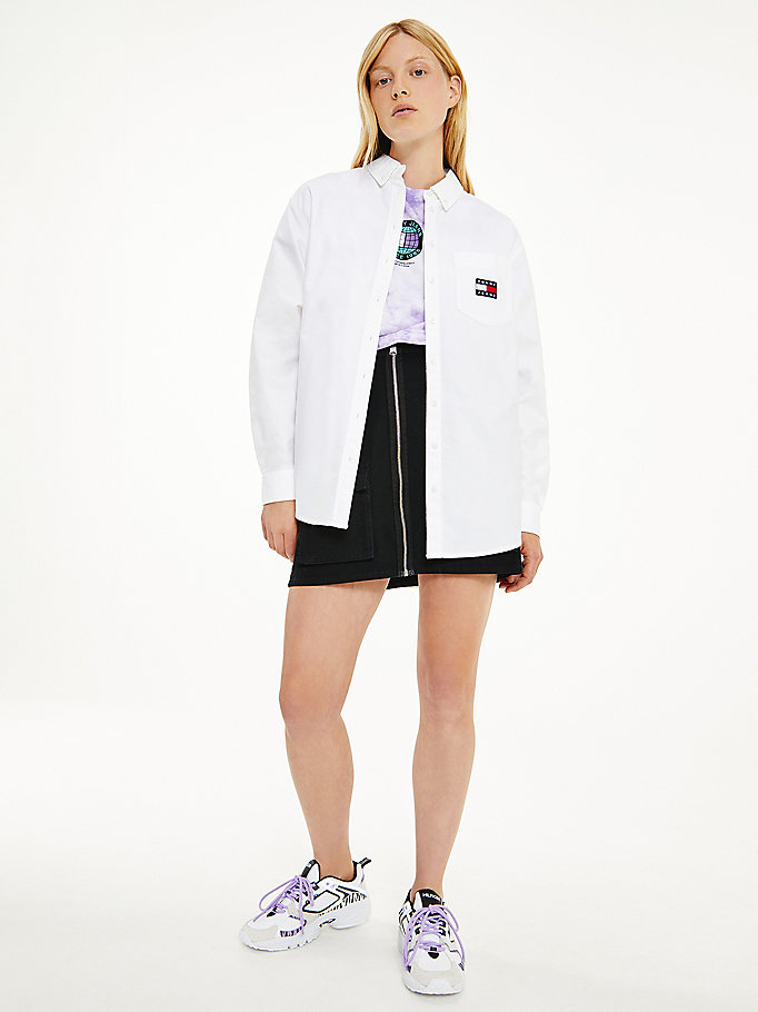 white tommy badge boyfriend shirt for women tommy jeans
