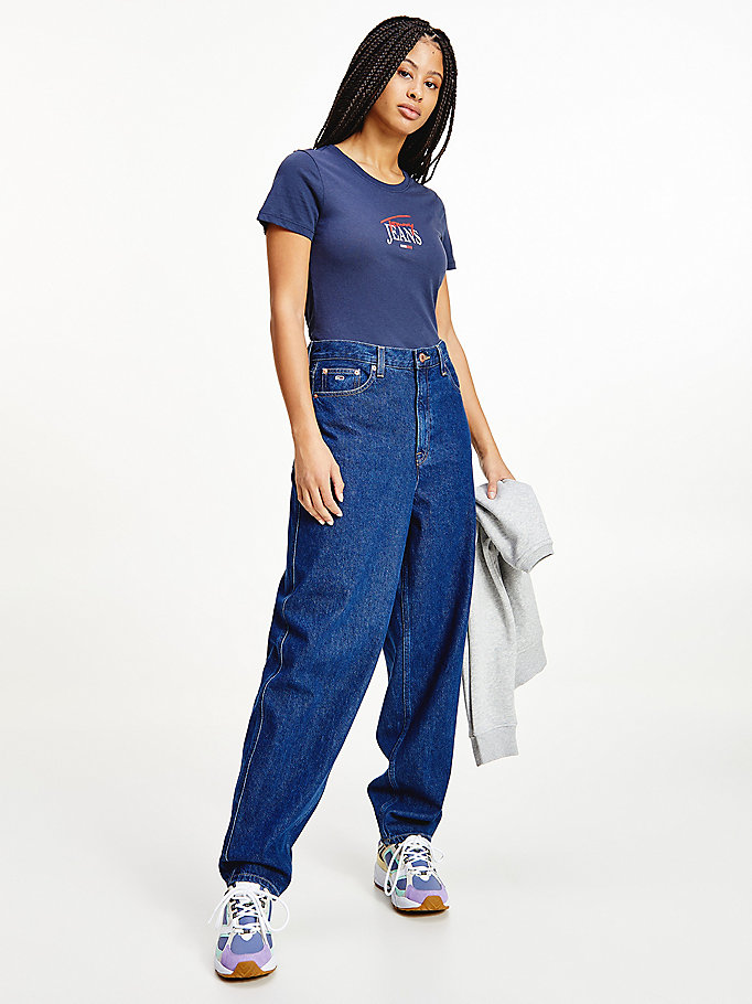 camiseta essential con logo y corte skinny azul de mujer tommy jeans