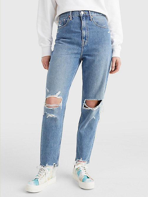 деним зауженные джинсы mom ультравысокой посадки с конопляным для женщины - tommy jeans