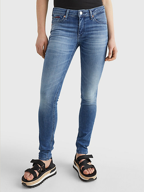 denim sophie skinny faded jeans mit niedrigem bund für damen - tommy jeans