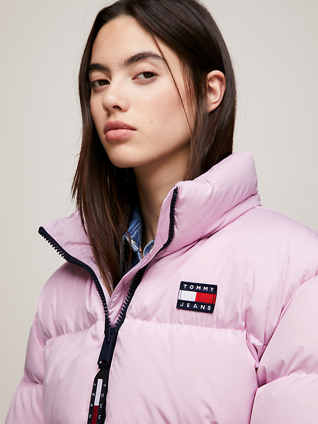 FRENCH ORCHID Badge Hooded Alaska Puffer for women TOMMY JEANS