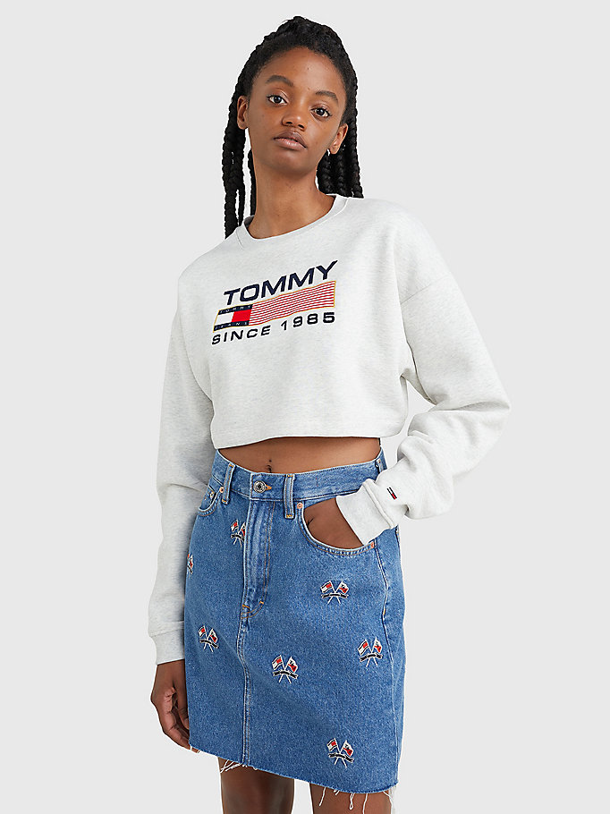 grau tommy jeans modern super cropped relaxed fit sweatshirt für damen - tommy jeans