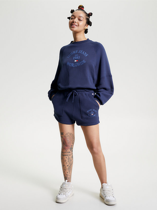 blue relaxed sweatshort met logo voor dames - tommy jeans