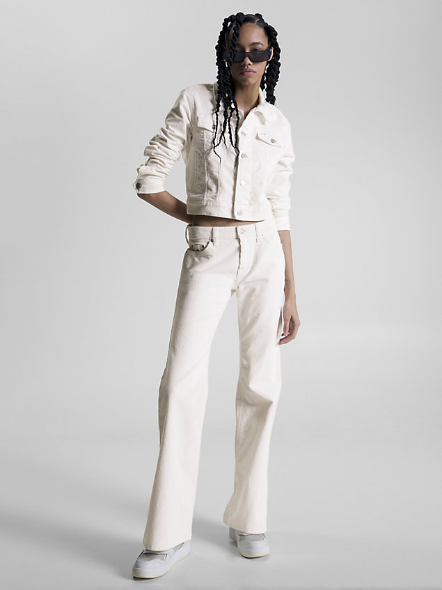 white sztruksowa kurtka izzie o wąskim kroju dla kobiety - tommy jeans