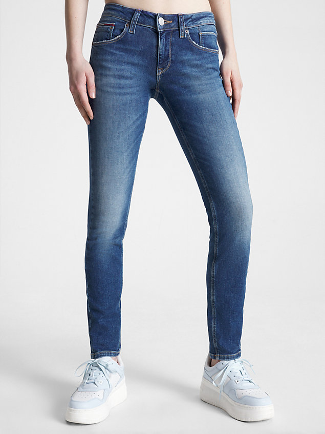 denim scarlett knöchellange skinny jeans mit niedrigem bund für damen - tommy jeans