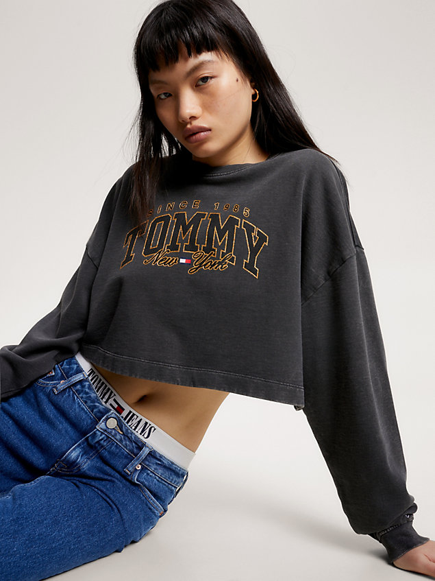 black varsity cropped sweatshirt met logo voor dames - tommy jeans