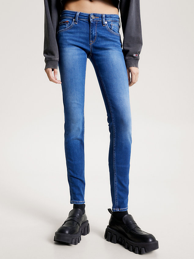 denim scarlett skinny jeans mit niedrigem bund für damen - tommy jeans