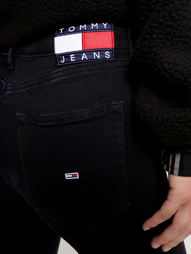 denim sylvia super skinny schwarze jeans mit hohem bund für damen - tommy jeans