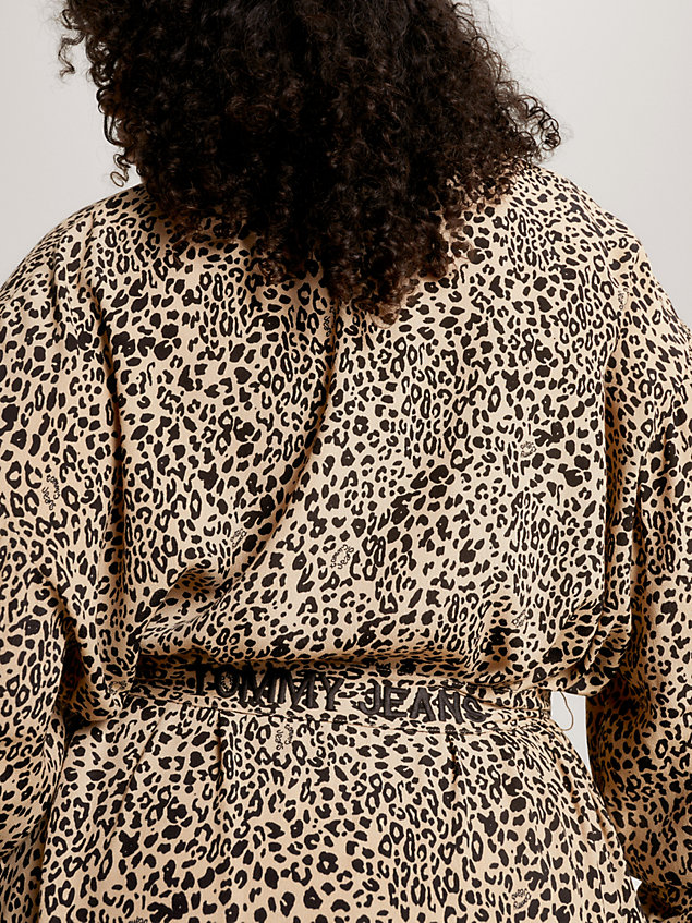 beige curve longsleeve midi-jurk met luipaardprint voor dames - tommy jeans