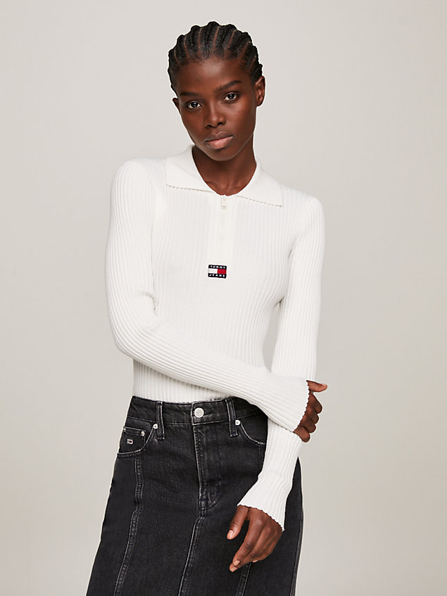 pullover a coste con mezza zip e distintivo white da donne tommy jeans