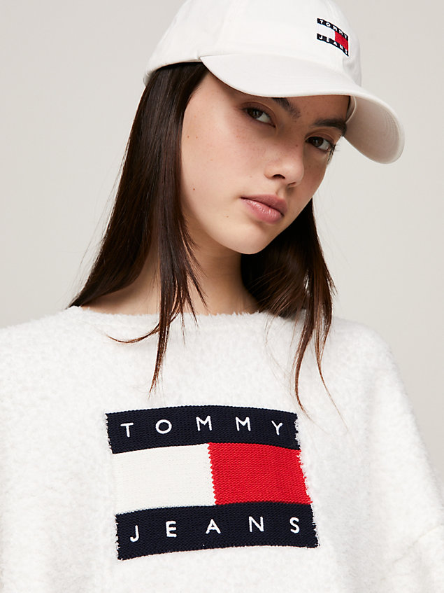 white boxy fit trui met oversized logo voor dames - tommy jeans