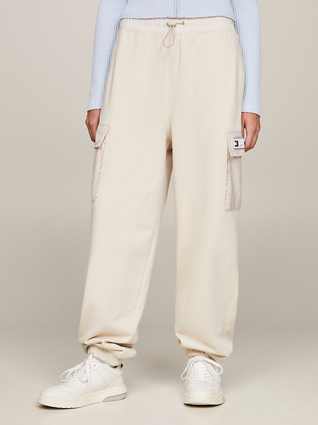 beige oversized fit cargo-jogginghose mit bündchen für damen - tommy jeans