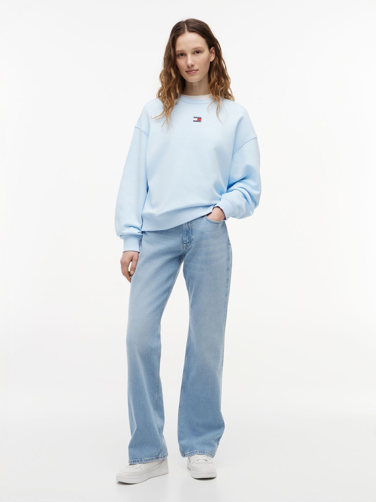 Tommy Badge Boxy Fleece Sweatshirt — Blue