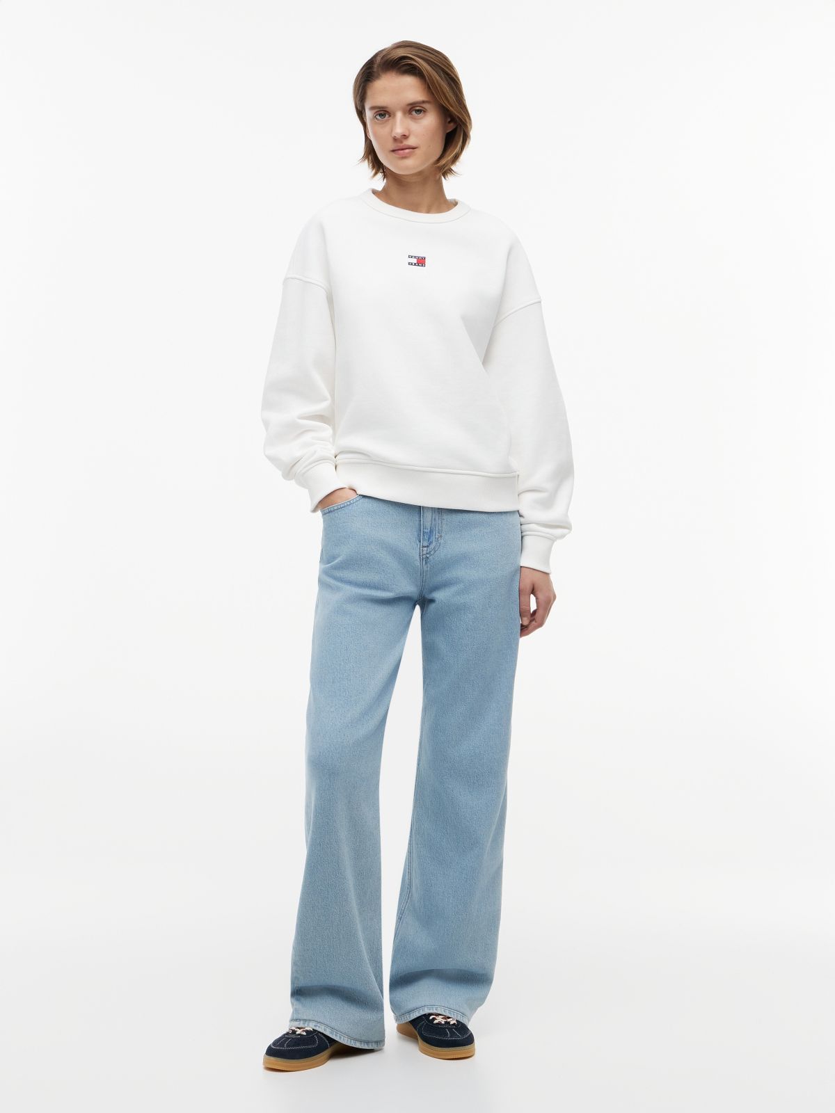 Tommy Badge Boxy Fleece Sweatshirt — White