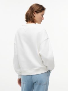 Tommy Badge Boxy Fleece Sweatshirt — White 4