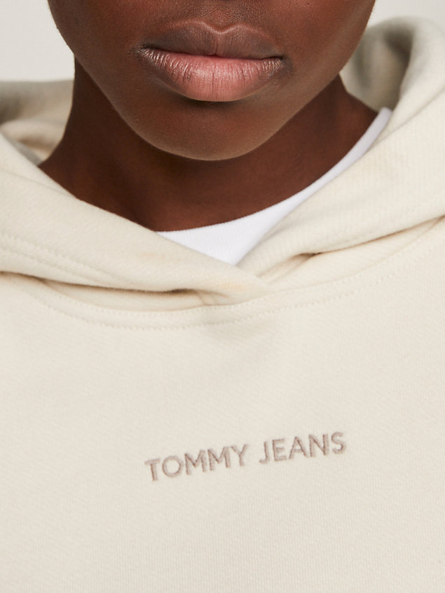 beige bluza z kapturem i logo z kolekcji classics dla kobiety - tommy jeans
