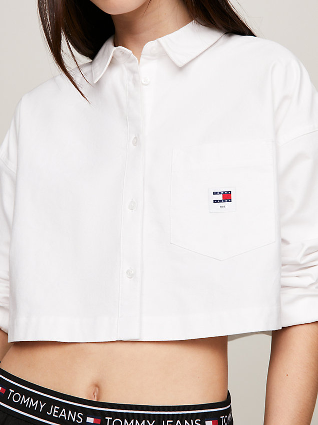 white badge cropped fit oxford shirt for women tommy jeans