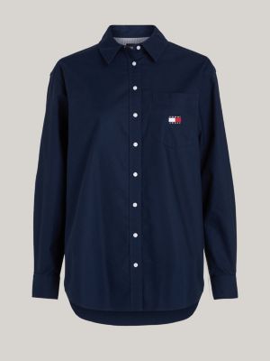 camicia boyfriend fit con distintivo blu da donne tommy jeans