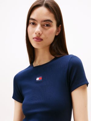 camiseta slim acanalada con parche de tommy azul de mujeres tommy jeans