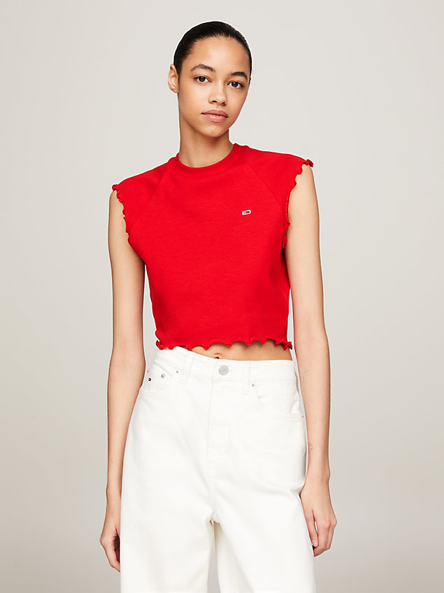 red essential geribd cropped t-shirt met ruches voor dames - tommy jeans