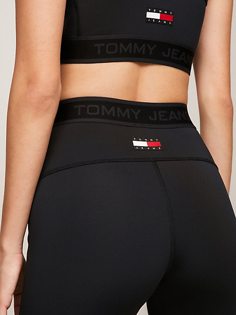 black tommy remastered radlershorts mit logo für damen - tommy jeans