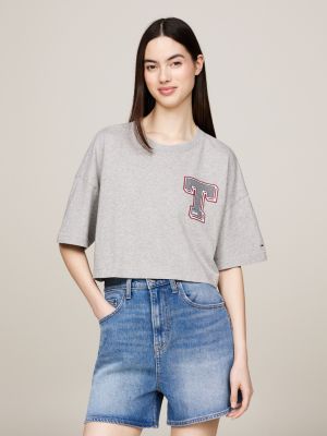 t-shirt crop con grafica stile college grigio da donne tommy jeans