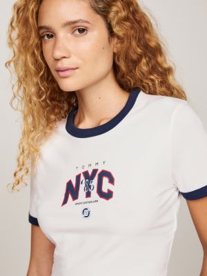 t-shirt crop tj x game day slim fit bianco da donne tommy jeans