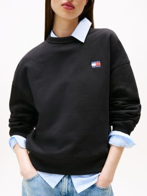 sweat boxy tommy badge noir pour femmes tommy jeans