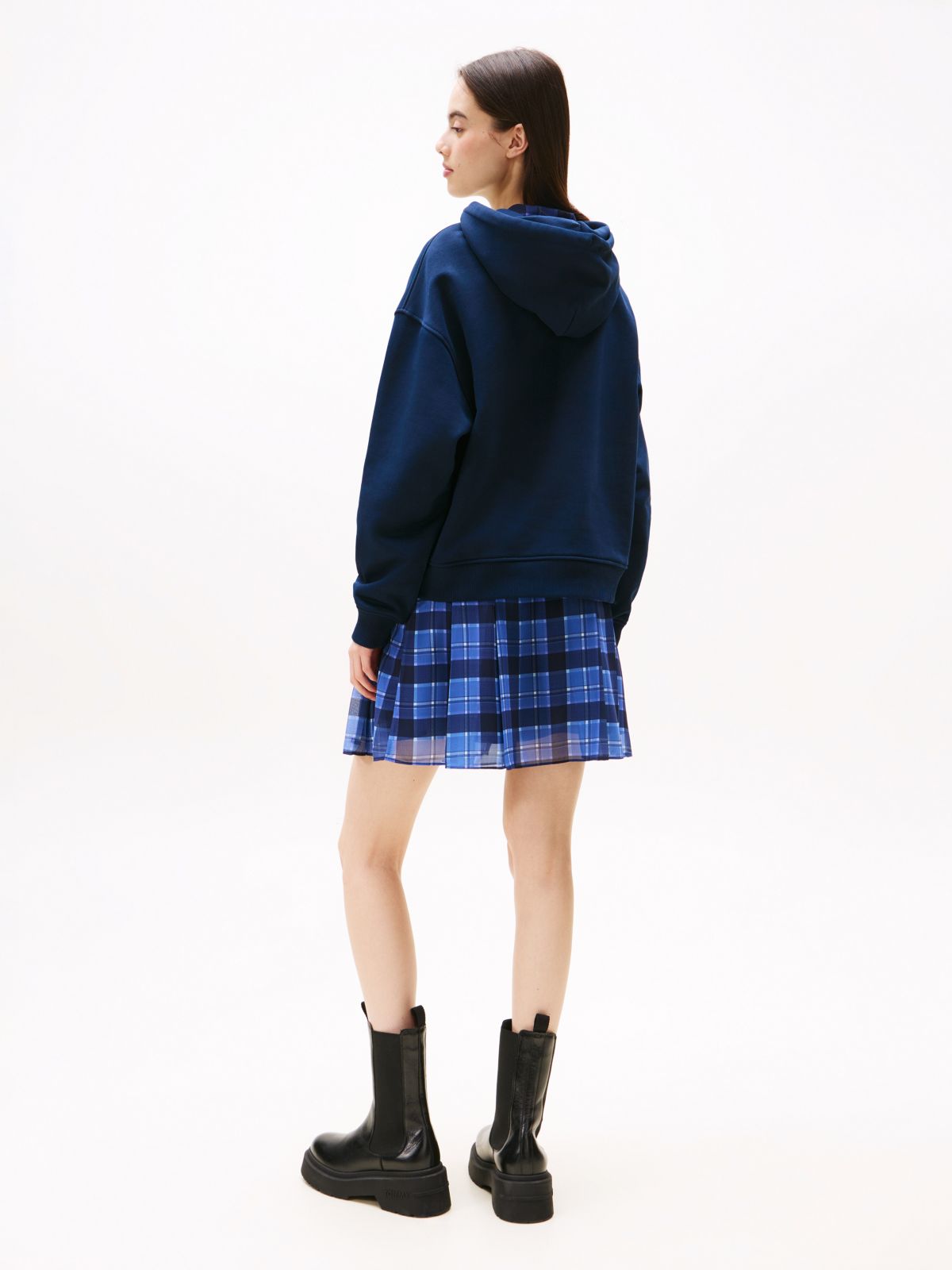 Tommy Badge Brushed Terry Boxy Hoody — Blue