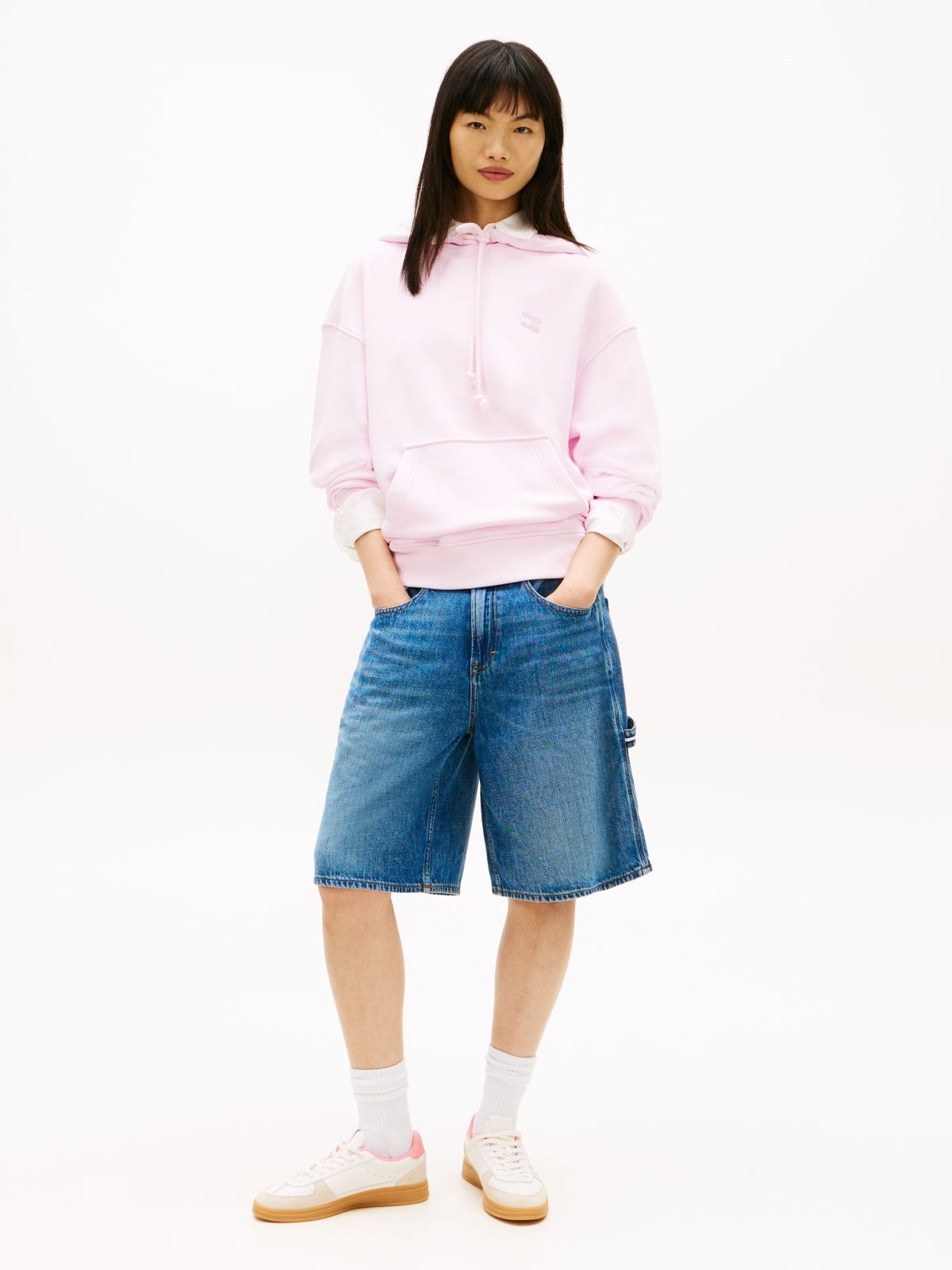 Tommy Badge Brushed Terry Boxy Hoody — Pink