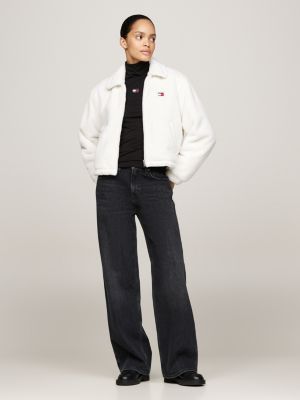 beige cropped fit jacke aus kunstpelz für damen - tommy jeans