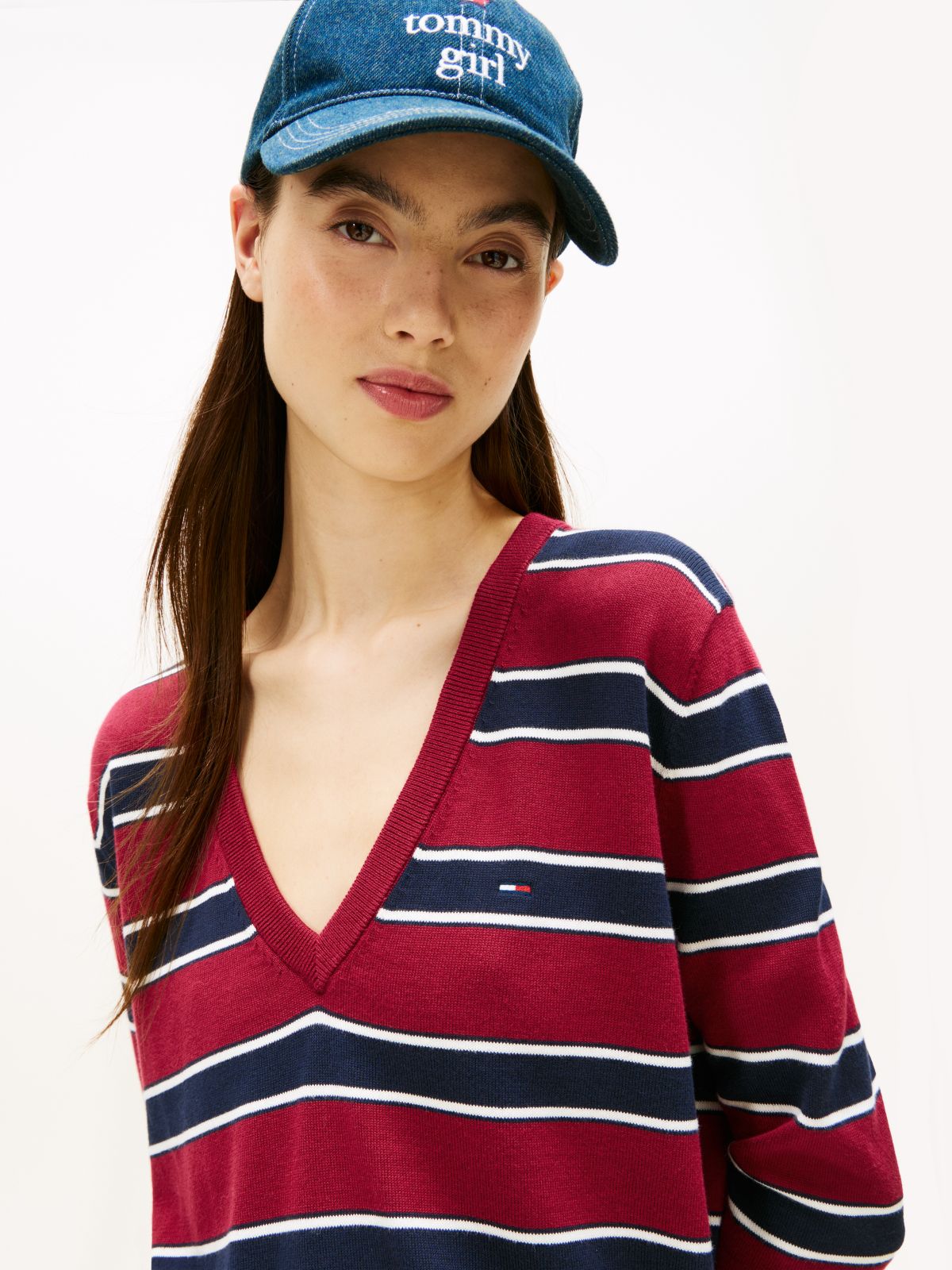 Flag Embroidery V-Neck Jumper — Red