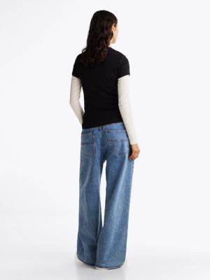 t-shirt ajusté et côtelé à logo noir pour femmes tommy jeans