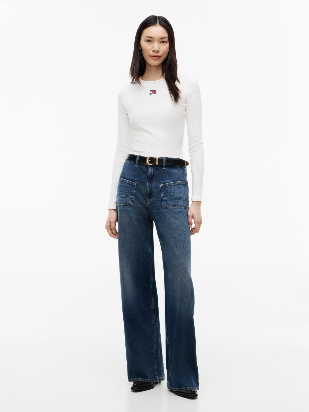Tommy Badge Slim Long Sleeve T-Shirt — White
