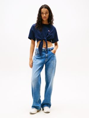 blauw cropped t-shirt met knoop en tommy-badge voor dames - tommy jeans