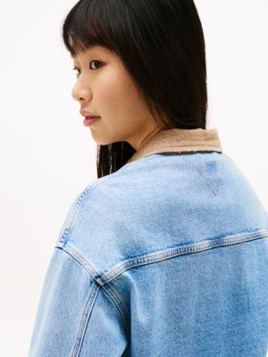 veste en denim à col contrasté et blason bleu pour femmes tommy jeans