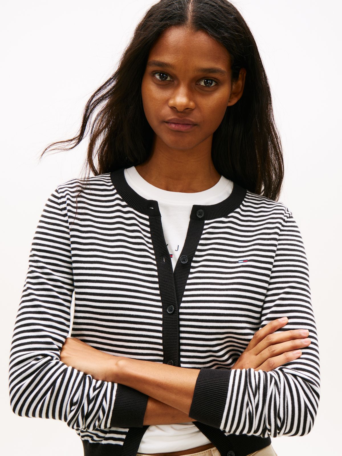 Slim Crew Neck Cardigan — Black