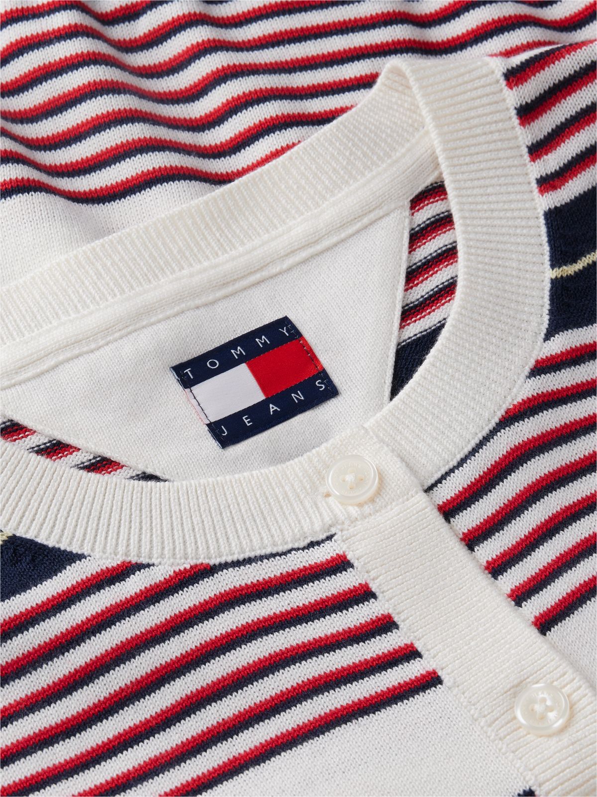 Slim Crew Neck Cardigan — Red