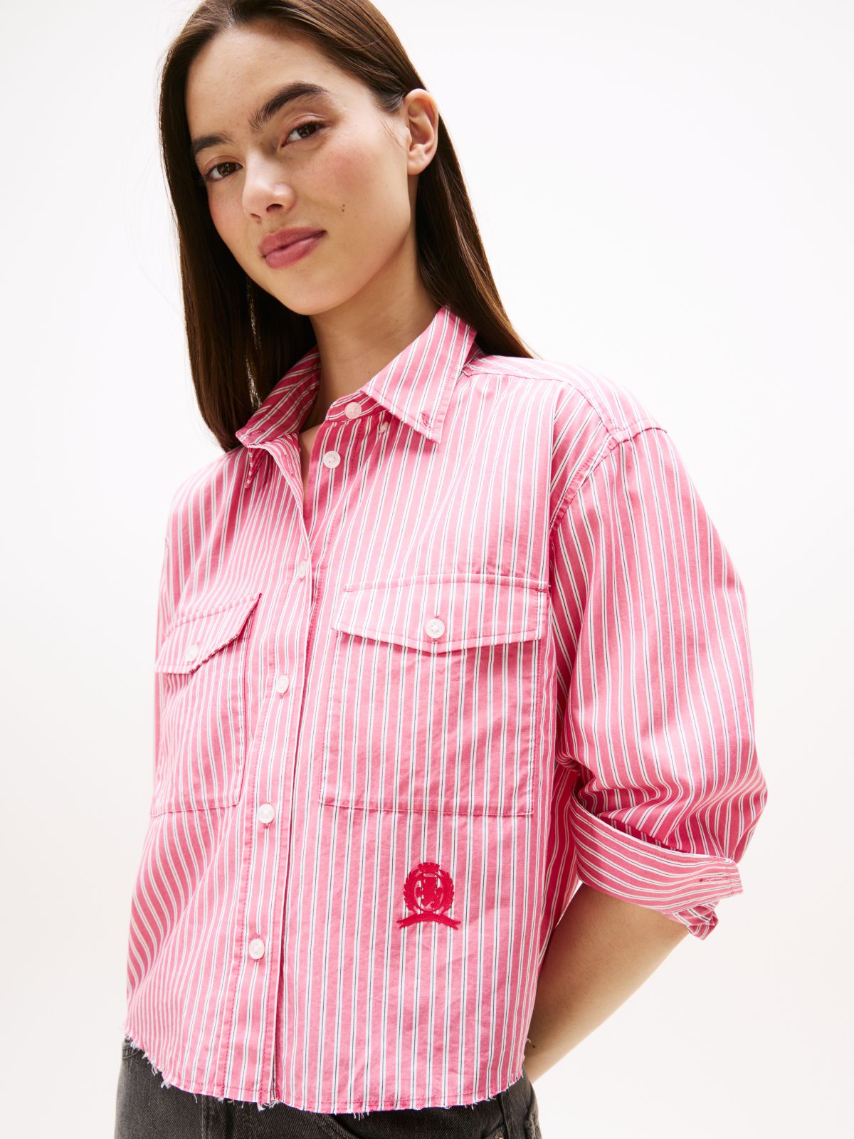 Crest Embroidery Relaxed Fit Cropped Shirt — Pink