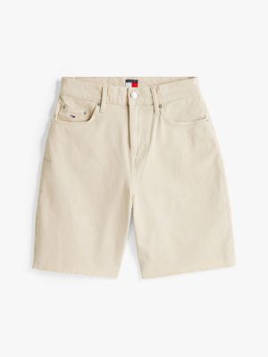 beige relaxed fit bermudashorts mit hohem bund für damen - tommy jeans