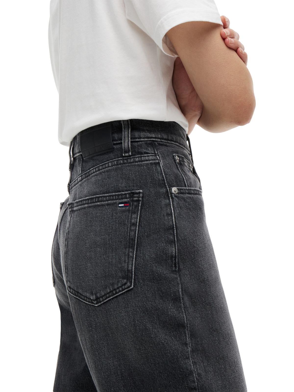 Ultra High Rise Tapered Mom Jeans — Black