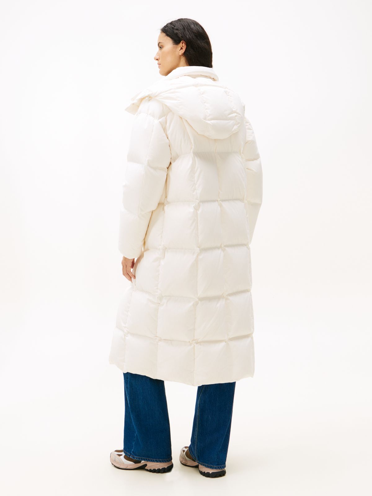 Water Repellent Longline Alaska Puffer Coat — White