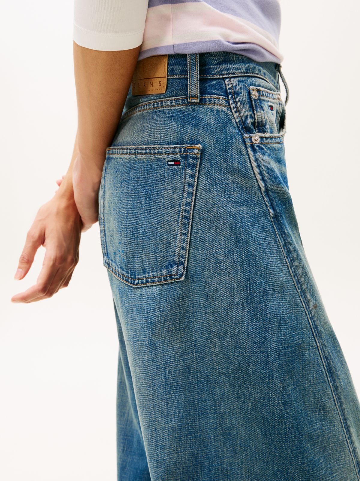 Ella High Rise Barrel Jeans — Blue