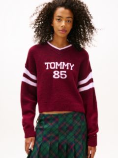 Intarsia Logo V-Neck Relaxed Jumper — Red 1