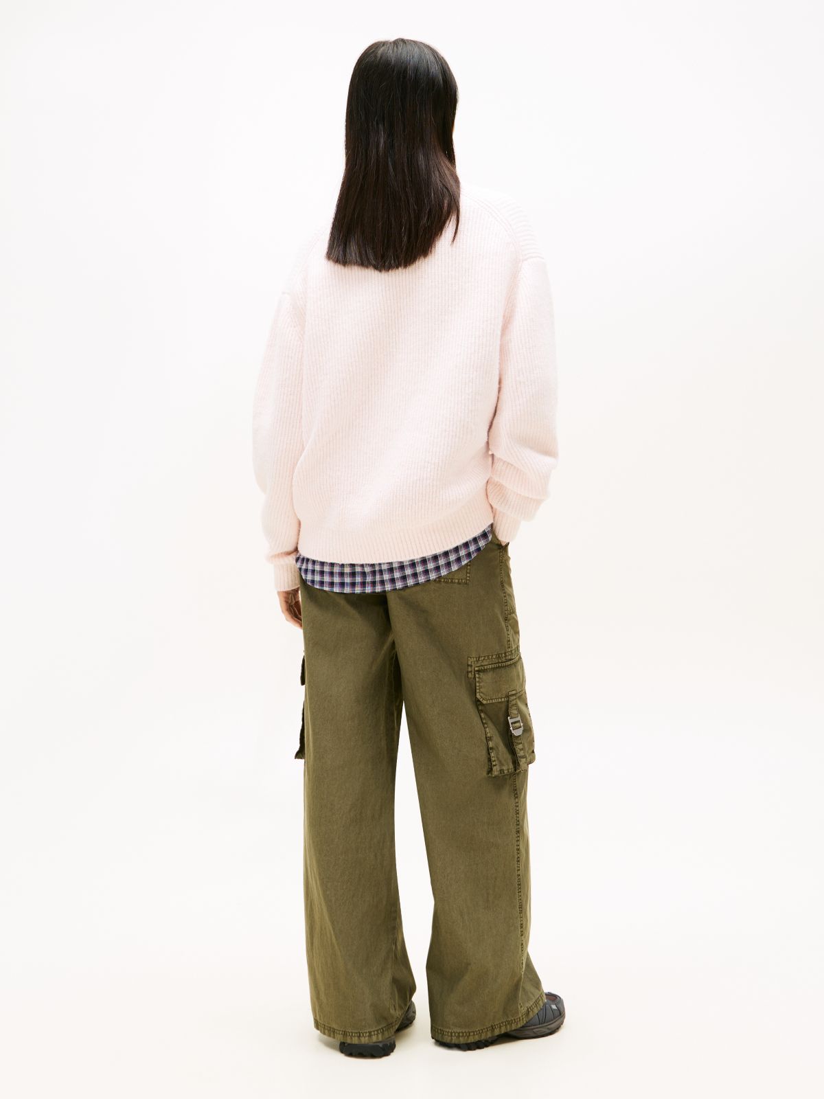 Tommy Badge Relaxed Mock Neck Jumper — Pink