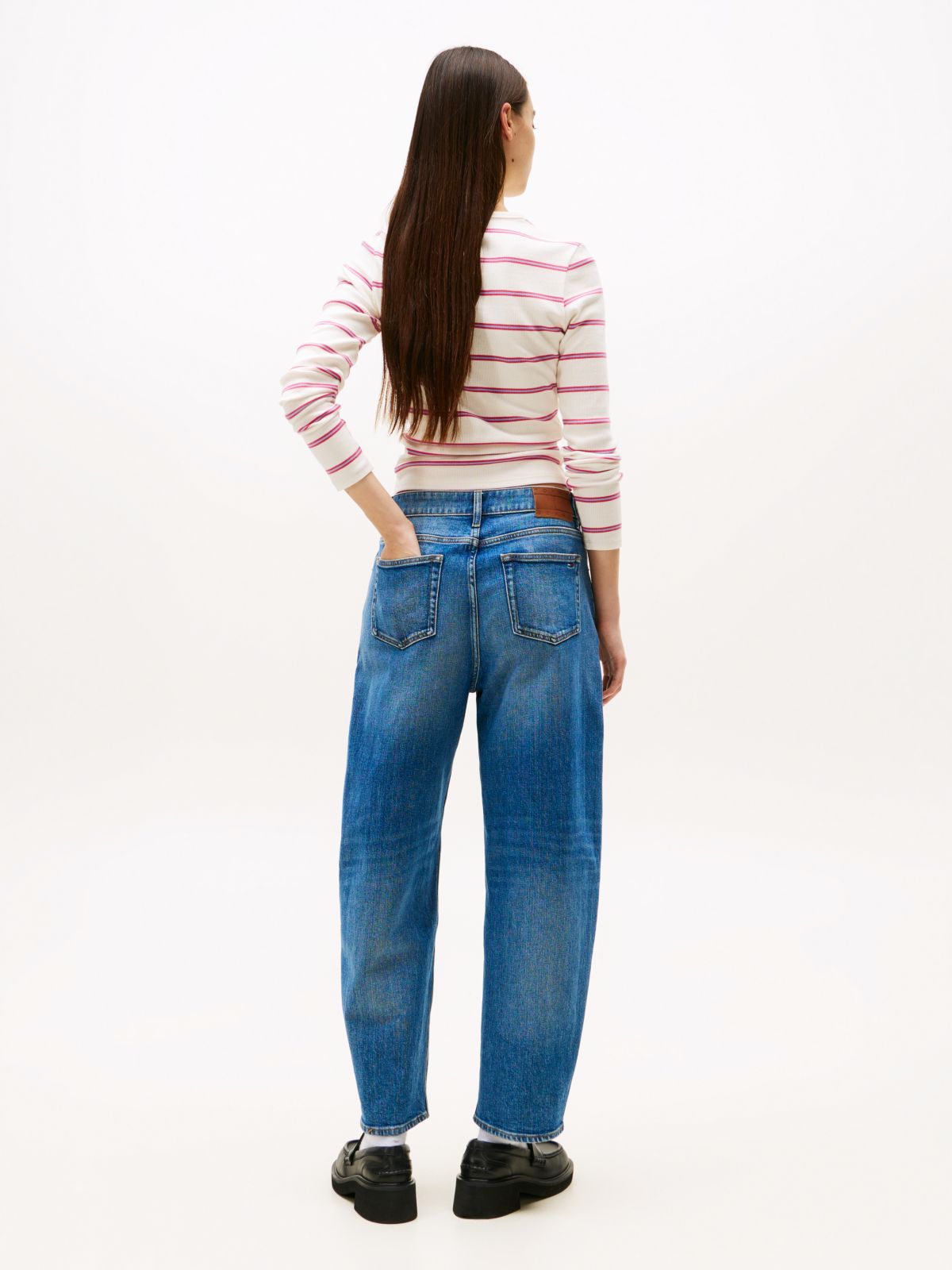 Tapered Balloon Leg Jeans — Blue